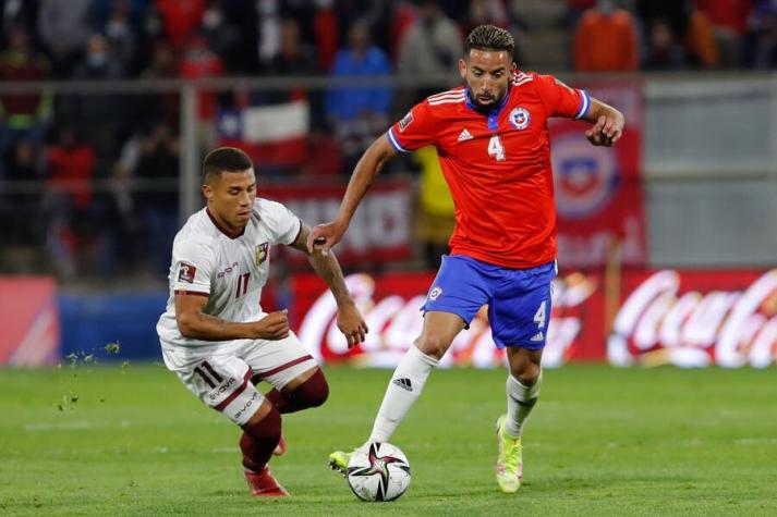 Seremi rechaza solicitud de la ANFP e Isla no podrá estar para el partido ante Argentina