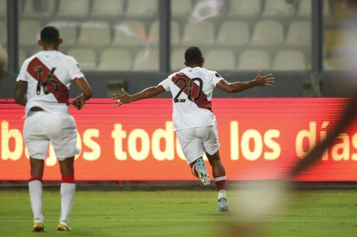 ¿Y la camiseta? El insólito descuido de Ecuador que aprovechó Perú para empatar el partido