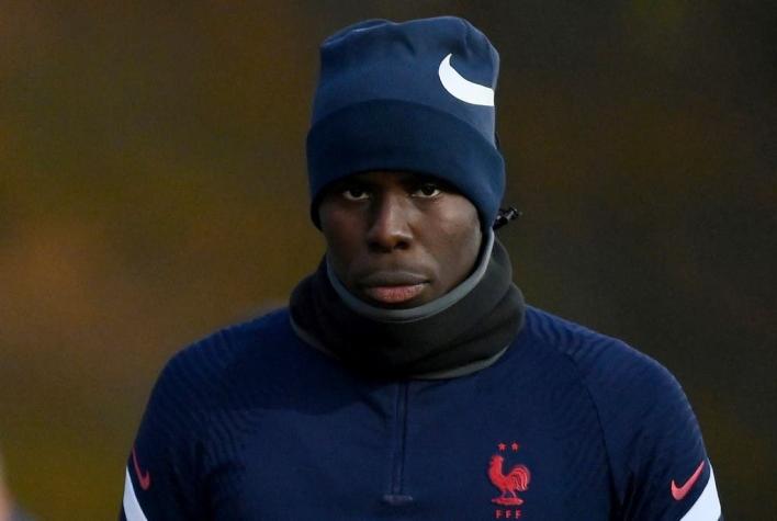 Marca deportiva rompe contrato con Zouma tras videos maltratando a su gato