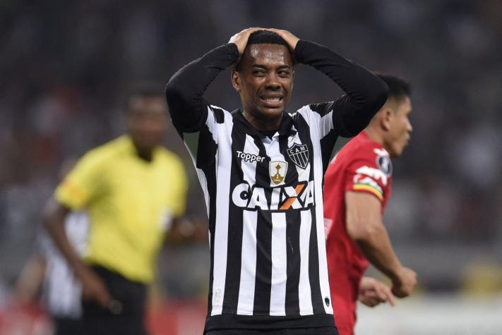 Italia emite orden internacional de captura contra Robinho por violación en grupo