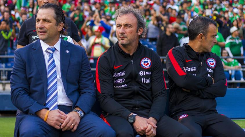 Manuel Suárez como ayudante técnico de La Roja