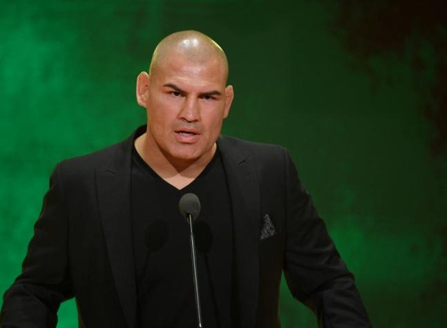 Ex campeón UFC Caín Velásquez es arrestado por "intento de asesinato" en California