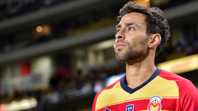Jorge Valdivia: "Vengo analizando la opción de colgar los botines"
