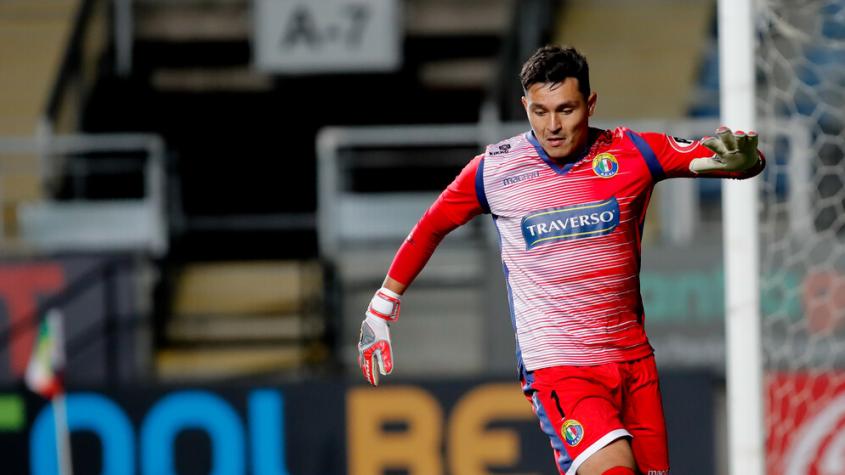 Joaquín Muñoz muestra sus credenciales: “Me gustan los arqueros mexicanos, me haría bien irme para allá”