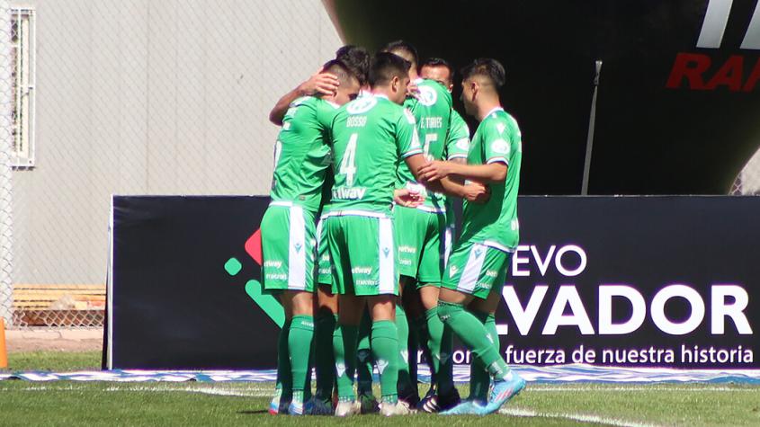 Sin hacer un gran partido, Audax Italiano gana en El Salvador