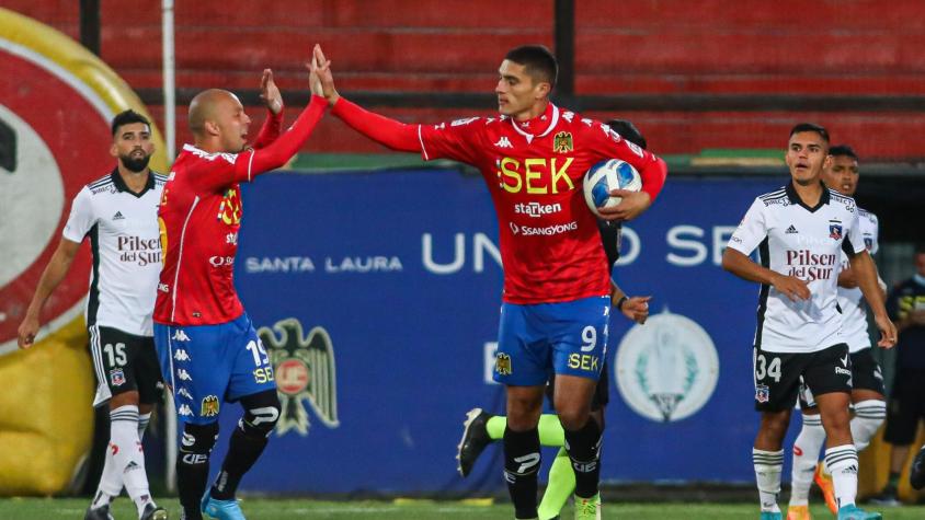 ¿Estaba adelantado? hinchas de Colo Colo reclaman gol de Unión Española