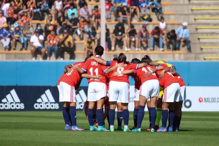 La Roja femenina adulta