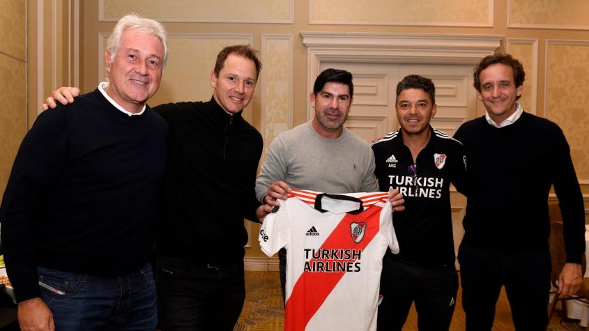 Marcelo Salas y dirigencia de River Plate.