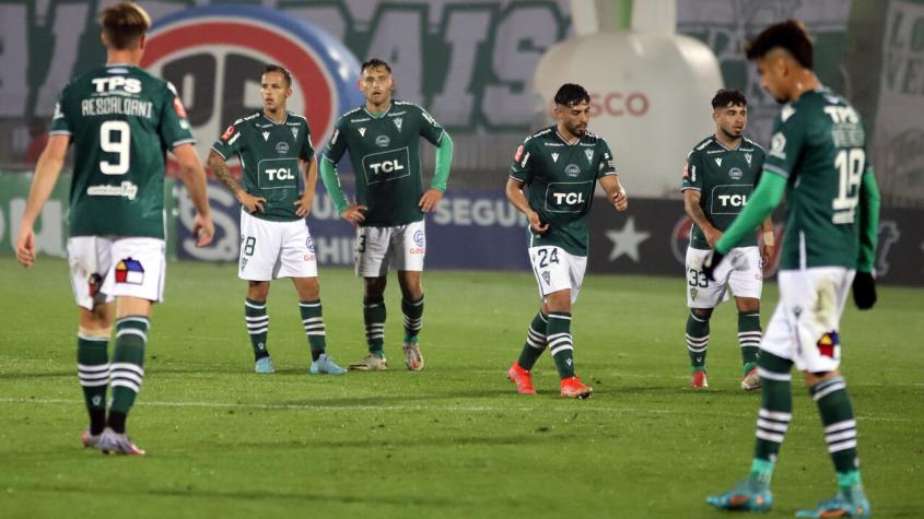 Huele a peligro en Valparaíso: Santiago Wanderers se complicó en la parte baja tras perder con Santa Cruz