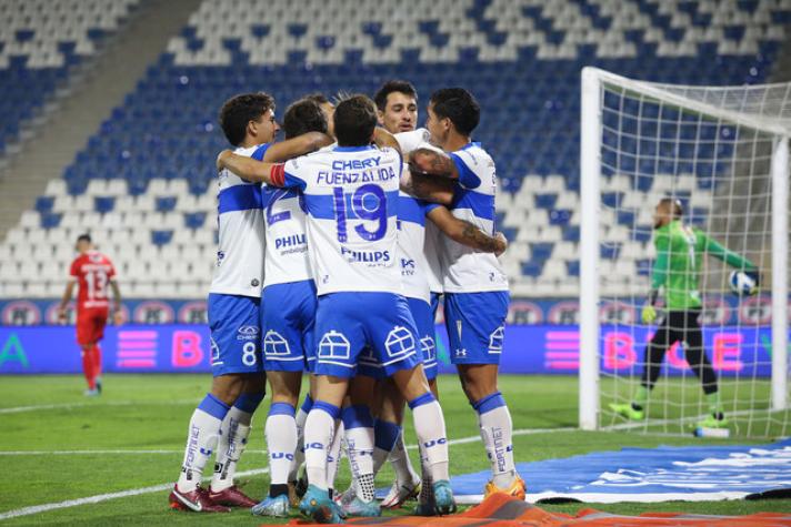 Debut redondo: la UC de Holan goleó con categoría a Unión La Calera y respira en la tabla