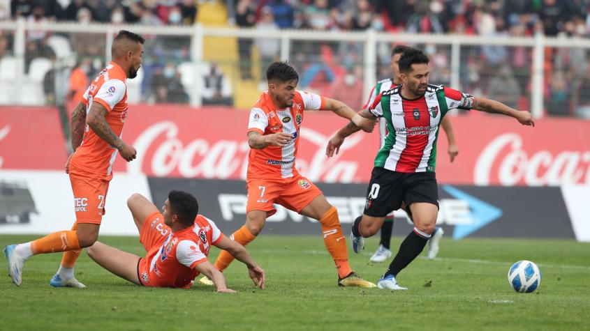 Luis Jiménez se despide de La Cisterna con una goleada de Palestino a Cobresal