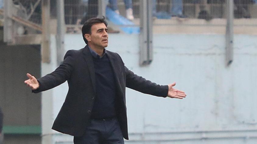 Gustavo Quinteros sobre la sanción a Colo Colo: "pagamos todos por 10 o 15 idiotas"