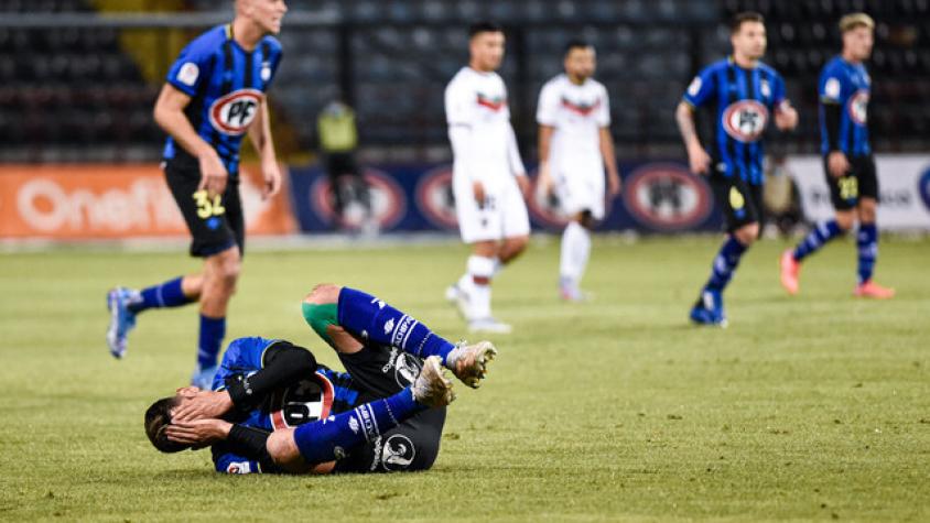 VIDEO: Vicente Fernández pegó una brutal patada frente a Huachipato y fue expulsado