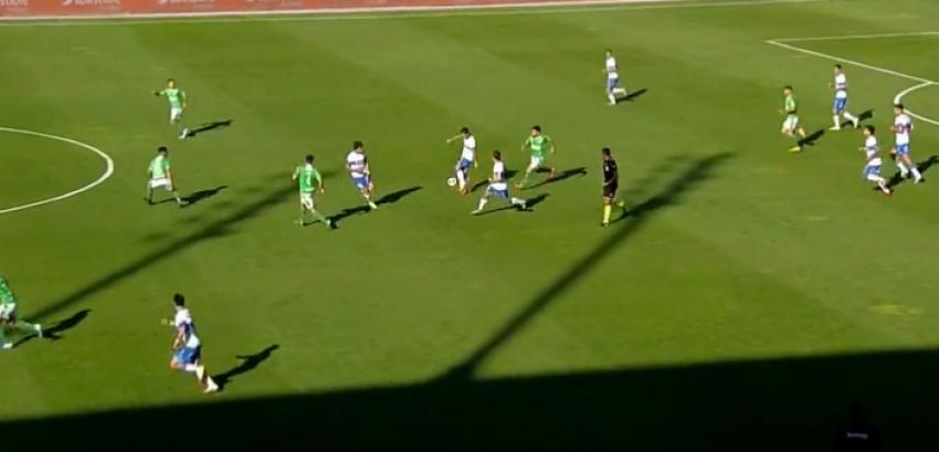 ¿Se lleva el Puskás? Felipe Gutiérrez anota golazo desde 70 metros ante Audax Italiano