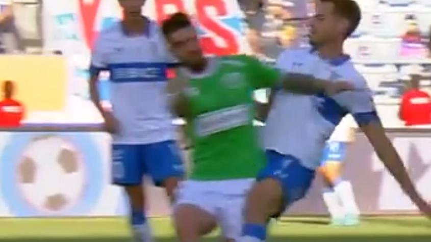 Cuatro minutos en cancha: Lucas Melano fue expulsado ante Audax Italiano tras dura entrada