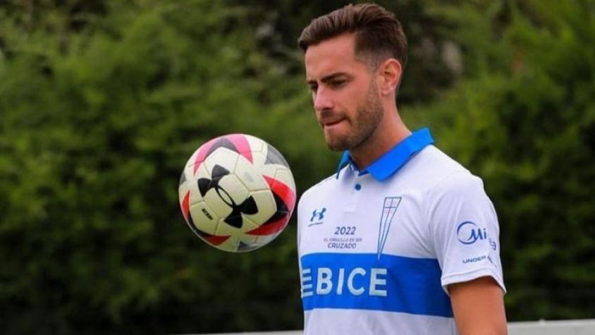 Hinchas de la UC pierden la paciencia con Lucas Melano