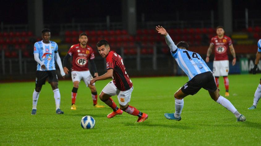 ¡No los para nadie! Magallanes remonta en Talca y sigue líder del Ascenso