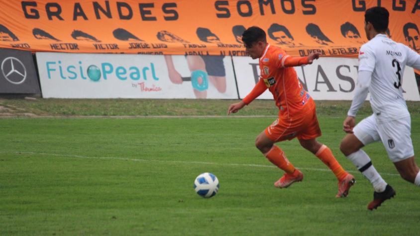 Cobreloa gana en Santiago