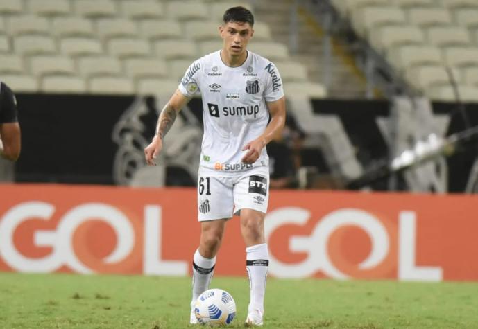 Representante de Emiliano Velásquez: "Es muy difícil que se pueda dar lo de Colo Colo"