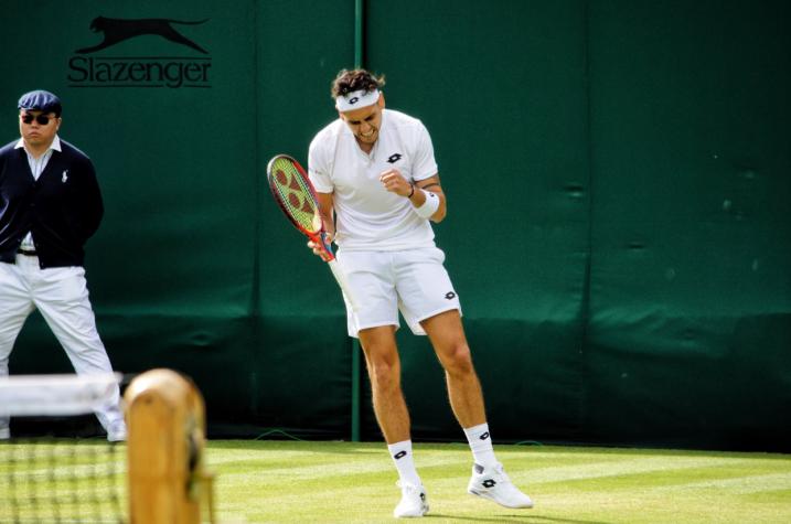 Video | El increíble chascarro que sufrió Alejandro Tabilo en su agónico triunfo en Wimbledon
