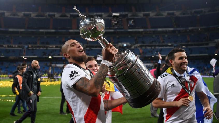 Universidad Católica quiere reforzar su defensa con histórico jugador de River Plate