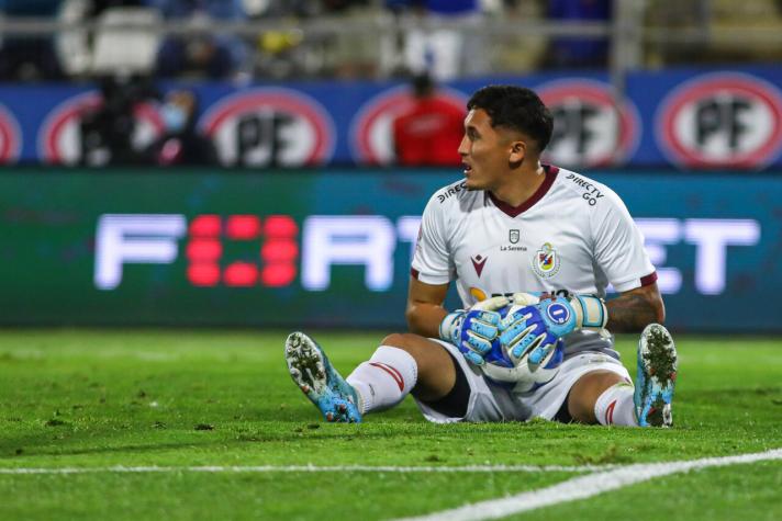 Sonó en Colo Colo y Universidad de Chile: ¿Cómo juega el nuevo arquero titular de La Roja?