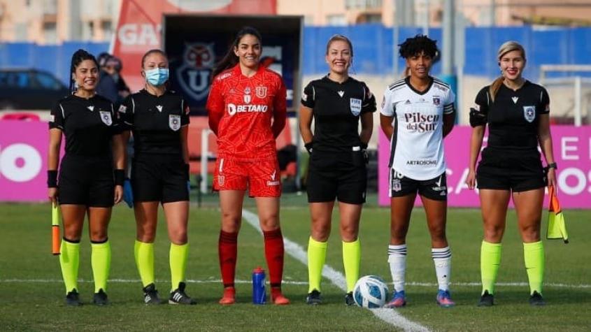 Árbitra del superclásico femenino emitió duro informe contra Universidad de Chile