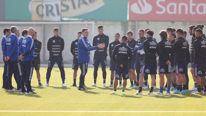 Caso de covid-19 golpea a la Roja de Eduardo Berizzo previo al viaje a Asia