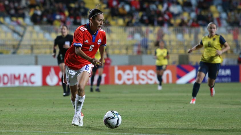 Nayadet López Opazo: "Juego por Chile por todo lo que sufrió mi mamá en España"