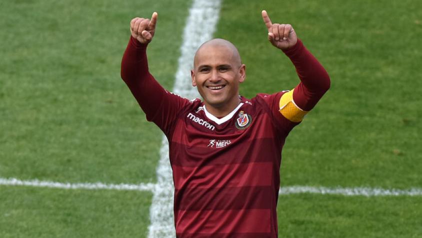 ¡Era golazo! El taquito de Humberto Suazo que puso de pie a todo el estadio en La Serena
