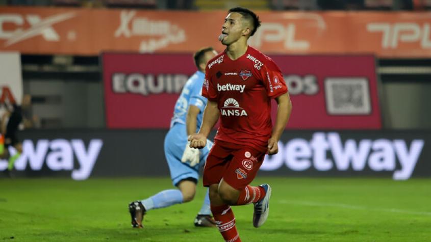 Esteban Moreira es baja en la Sub-23 de La Roja por lesión y le abre la puerta a Alexander Aravena