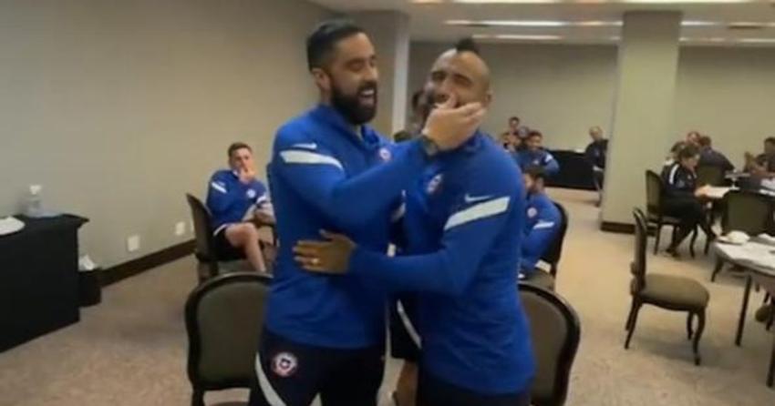 "El camarín estaba partido en dos": Isla contó detalles de la reconciliación entre Bravo y Vidal