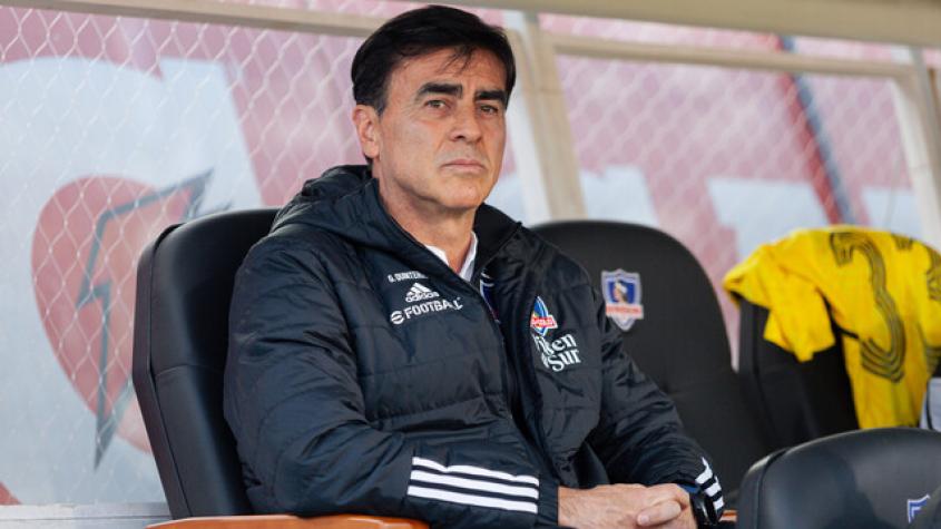 Quinteros poco autocrítico y contra el arbitraje tras eliminación en Copa Chile: "Ponen al árbitro para el equipo que defiende"