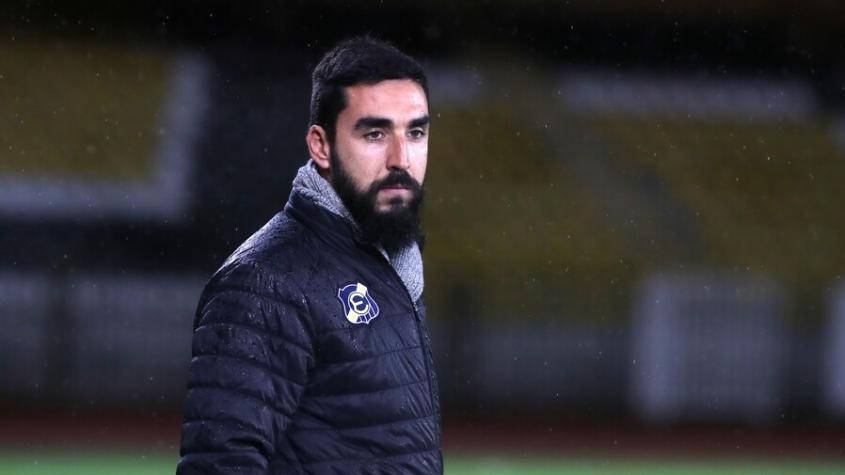 DT de Everton liquidó a Cristian Garay: "Nos perjudicó en la primera rueda ante la UC y lo vuelven a elegir para este partido"