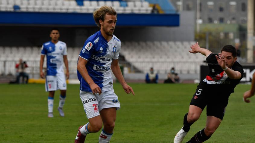 Deportes Antofagasta y Curicó Unido protagonizaron un deslucido empate en el Calvo y Bascuñán