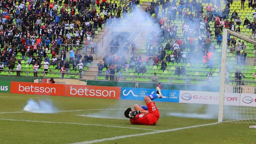 Minuto a Minuto: El Clásico Universitario de Copa Chile fue suspendido por incidentes en Valparaíso