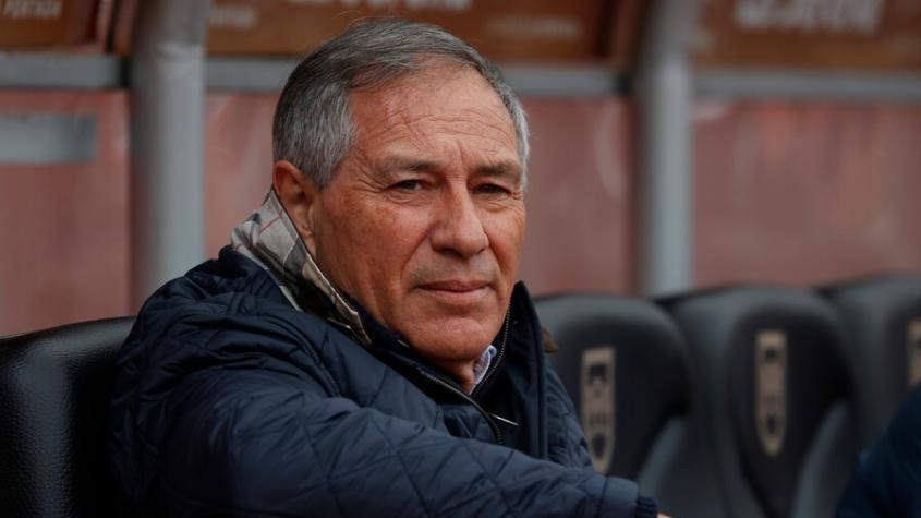Holan lamentó la inminente partida de Fuenzalida: “Es un profesional que le ha dado mucho al fútbol chileno”