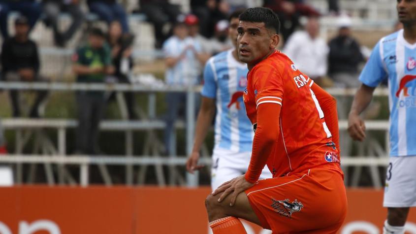 “Les tenemos sangre en el ojo”: el picante mensaje de Escalante a Magallanes tras alcanzar el liderato de la Primera B