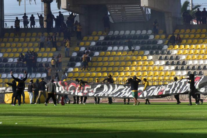 Empezó en el minuto 17, desde en un lateral y siete meses después: así se jugó el último partido reanudado tras una suspensión en Chile