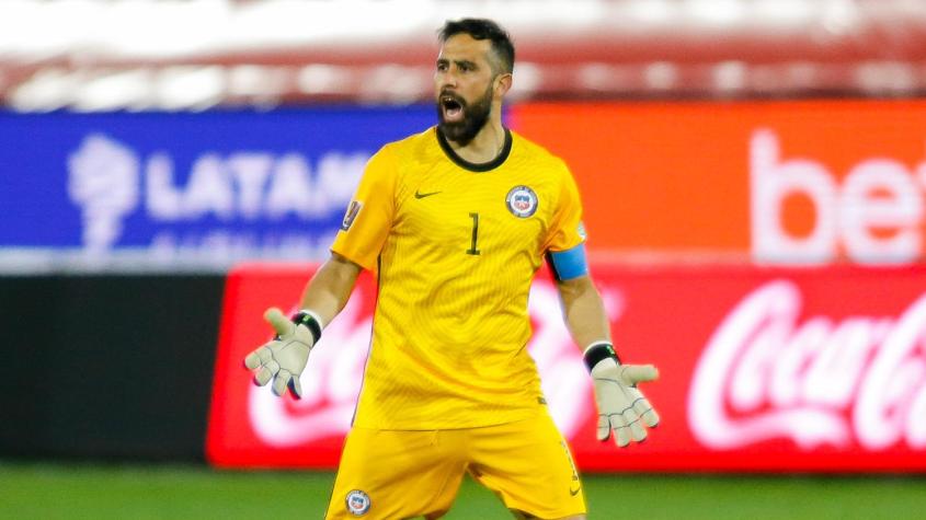 Vuelve el capitán: Claudio Bravo será nominado a la Roja para la gira europea de noviembre