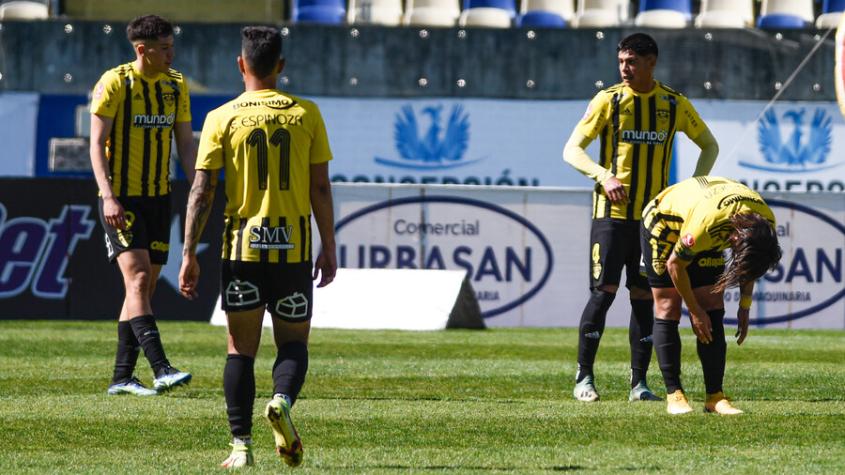 "Somos un meme": Hinchas de Fernández Vial estallan contra la dirigencia tras la confirmación de su nuevo DT