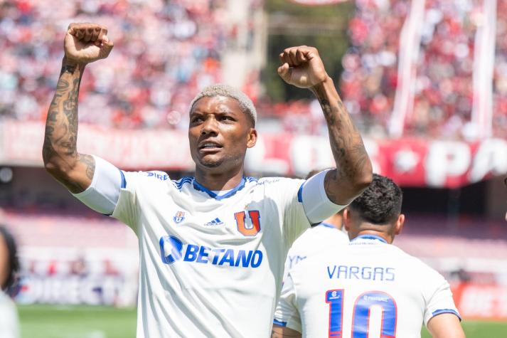 Junior Fernandes: de cuestionado a anotar los goles importantes en la permanencia de la U
