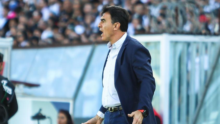 Gustavo Quinteros explotó contra el desempeño de Julio Bascuñán en el empate de Colo Colo: "El arbitraje chileno debe proteger a los equipos que atacan"