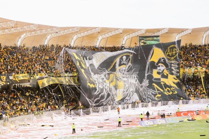 FOTOS| "Acá no dan la vuelta": La dura amenaza de la barra de Coquimbo por la venta de entradas a hinchas de Colo Colo