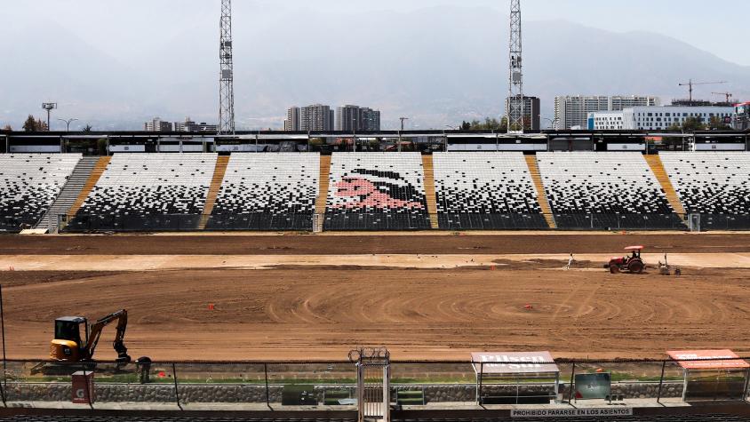 ¡Histórico! Colo Colo inicia los trabajos de remodelación para la cancha del Estadio Monumental