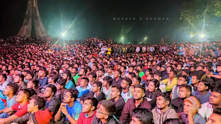 Personas en Bangladesh festejaron el triunfo de Argentina