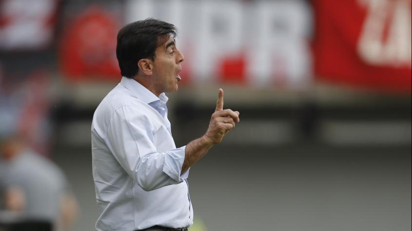 Quinteros sigue de cerca a los refuerzos de Colo Colo y descartó estar "de vacaciones" en el Mundial