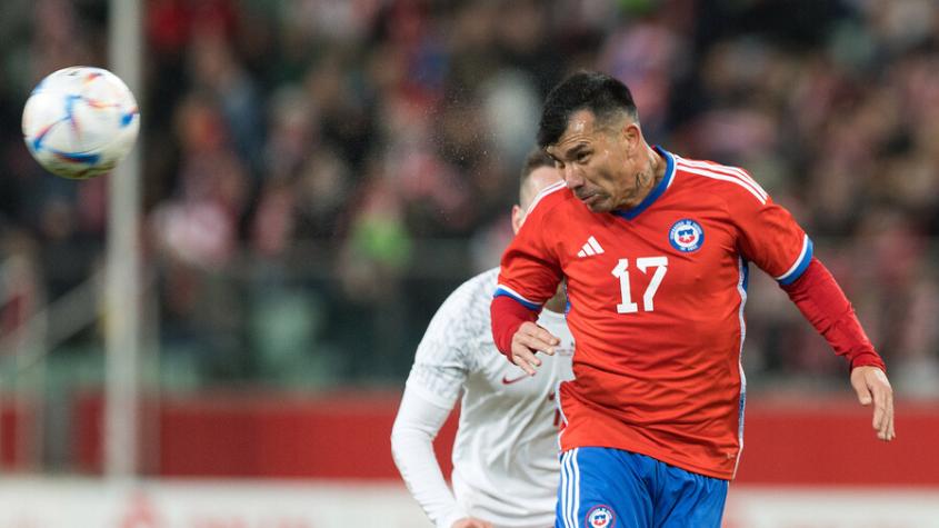 ¡Con promedio 6,4! Gary Medel cerró su primer ciclo de estudios para ser DT