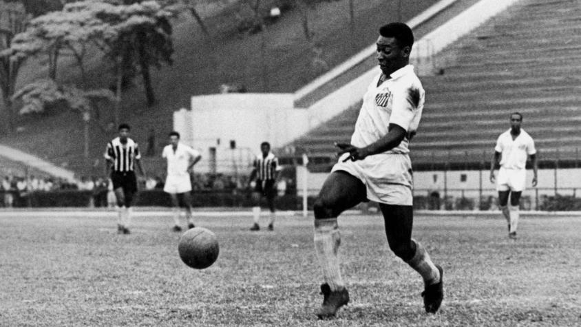 El creador de todos los regates: El tremendo registro de Pelé haciendo los mismos goles y trucos de Messi, CR7 y Zidane