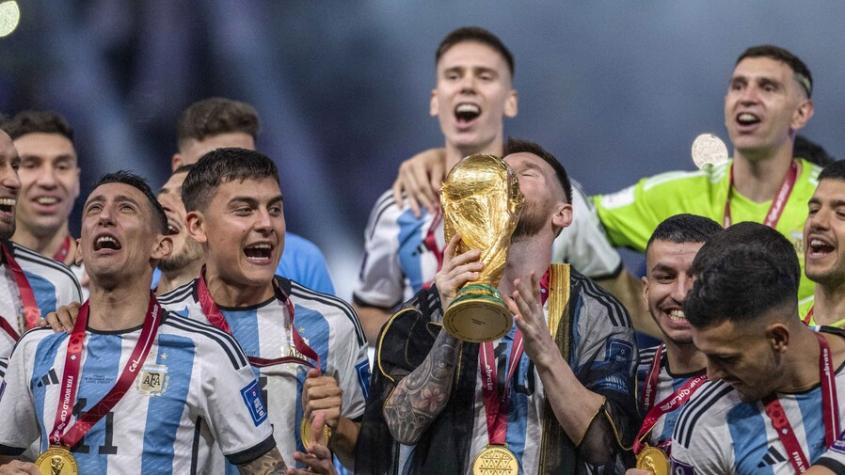 Problemas para Argentina: FIFA abrió informe disciplinario por "conducta ofensiva" de los jugadores